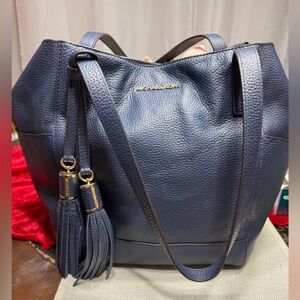 Michael - Michael kors pebbled leather - navy blue Ashbury- hobo purse /like new